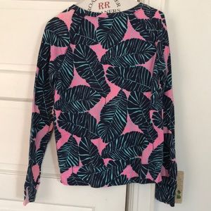Lilly Pulitzer Tops - Lilly Pulitzer pullover sweatshirt Lilly Pulitzer Tops - Lilly Pulitzer pullover sweatshirt